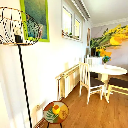 Apartment Garden *