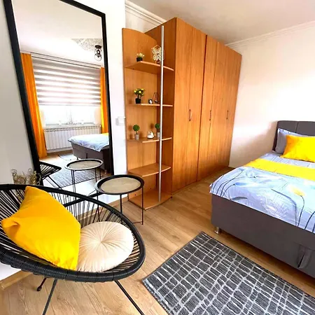 Garden Free Parking *