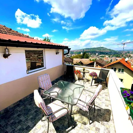 Apartment Garden Free Parking