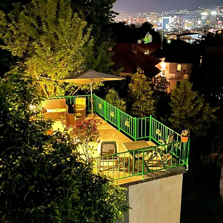 Garden Free Parking *